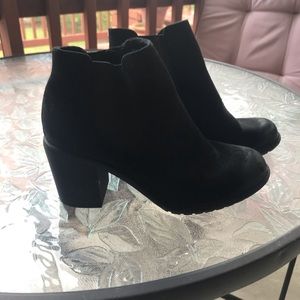 Black Chelsea Boots